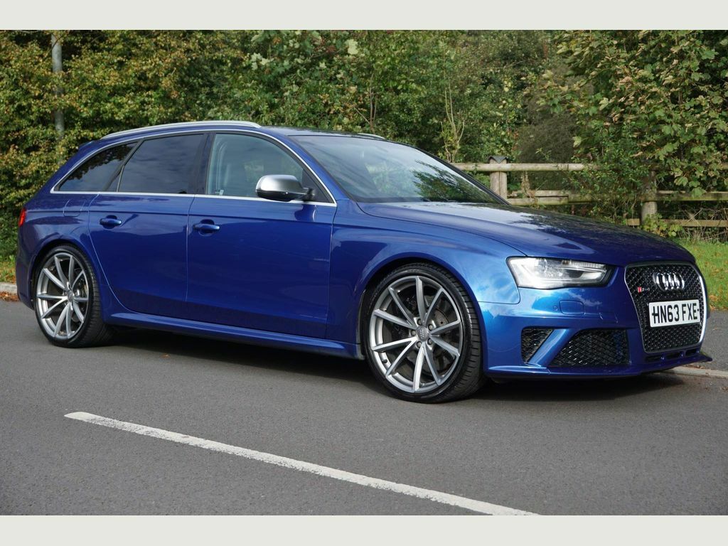 Compare Audi RS4 Avant 4.2 Fsi V8 S Tronic Quattro Euro 5 HN63FXE Blue