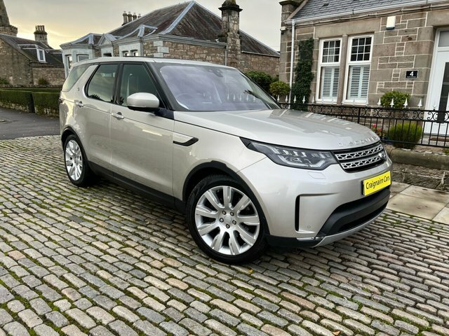 Compare Land Rover Discovery 3.0L Td6 Hse Luxury 255 Bhp OY67NMO Gold