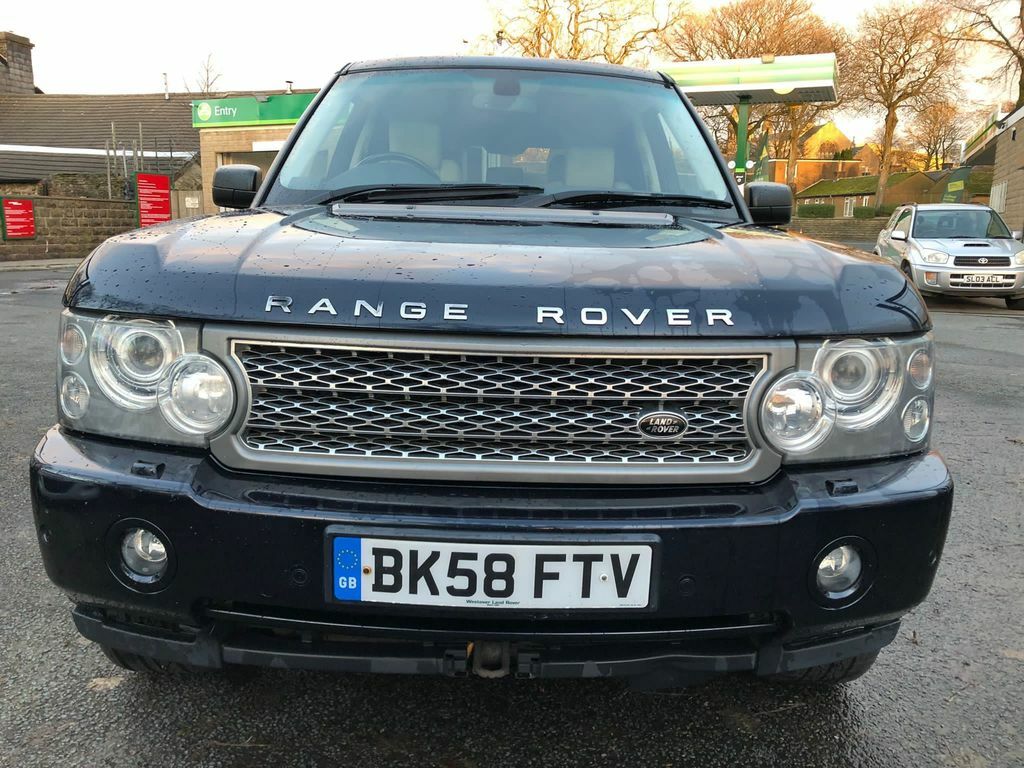 Compare Land Rover Range Rover 3.6 Td V8 Vogue Se BK58FTV Blue
