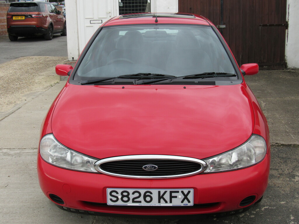 Compare Ford Mondeo Hatchback SB26KFX Red