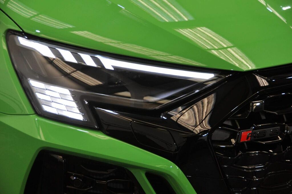 Compare Audi RS3 Rs 3 Carbon Black Tfsi Quattro S-a PN22MTX Green