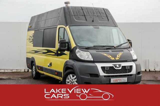 Compare Peugeot Boxer Boxer 440 L4h3 Hdi YJ12FOM Yellow