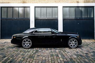 Compare Rolls-Royce Phantom 6.7 V12 Euro 5 M14ADU Black