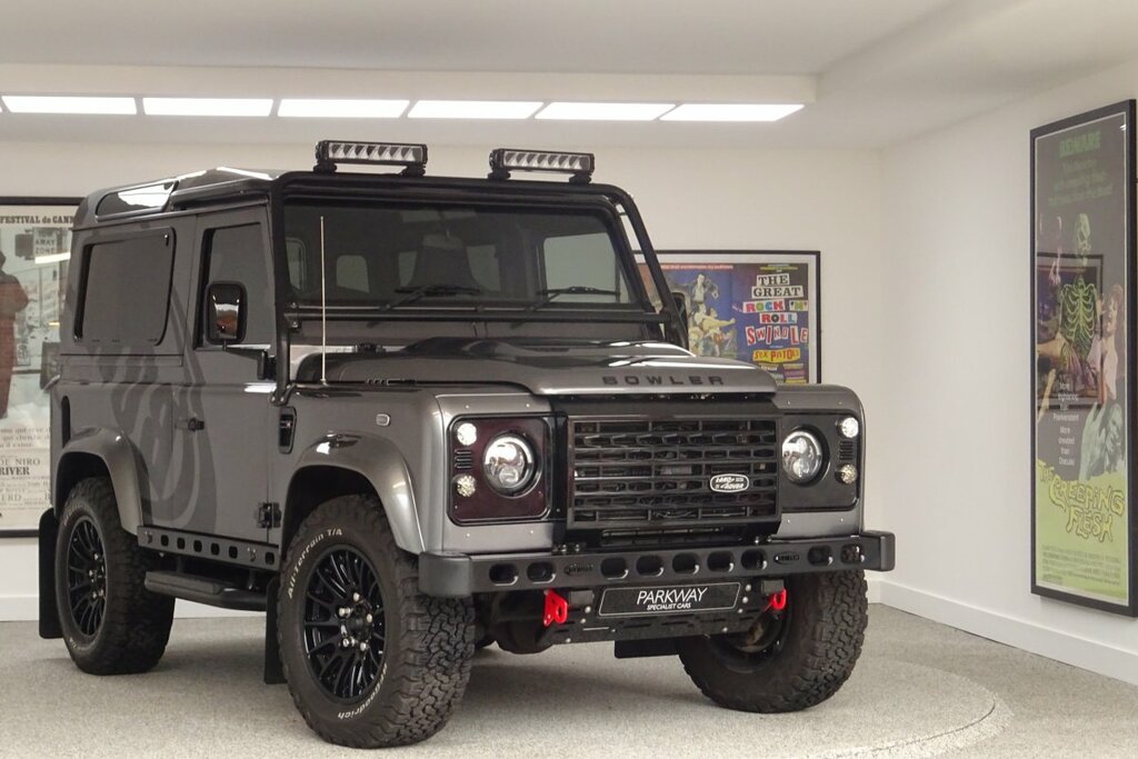 Compare Land Rover 90 Defender 90 Xs Td LD64TUJ Grey