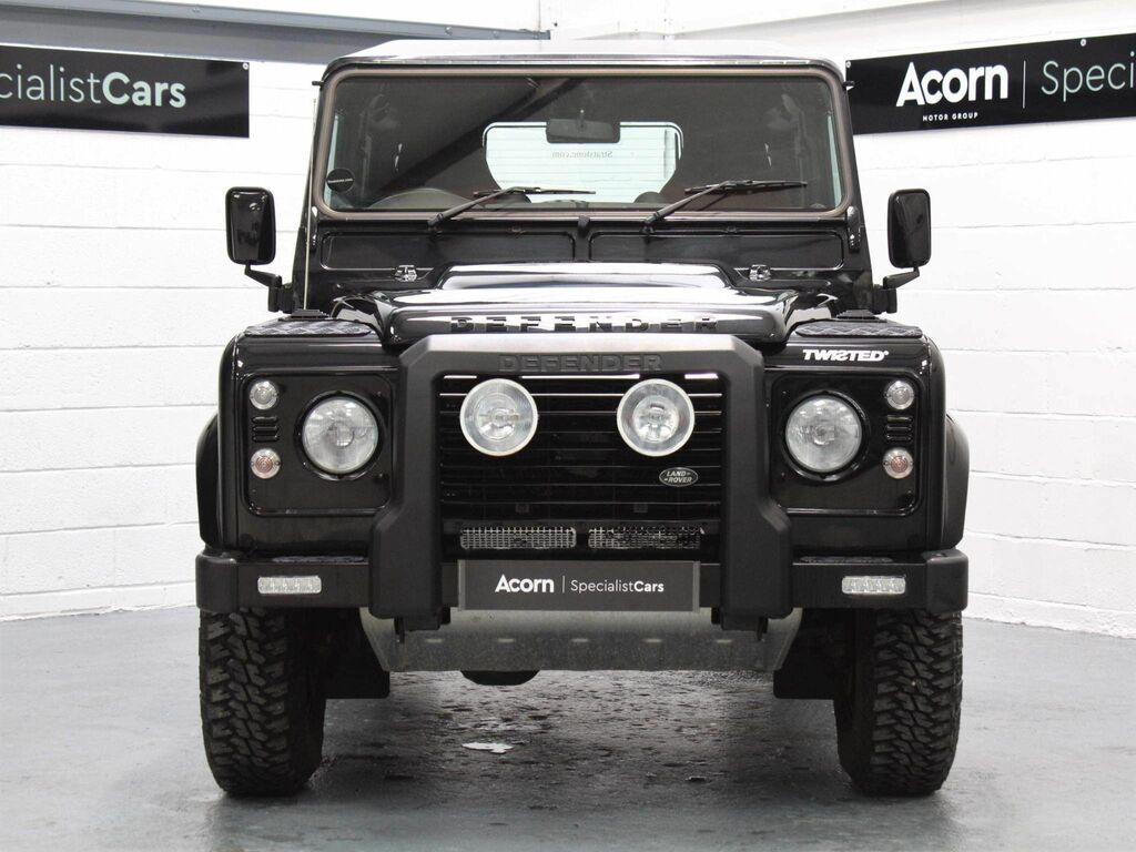 Land rover p10