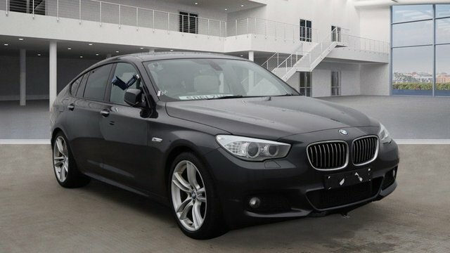 Compare BMW 5 Series 3.0 530D M Sport SD61ZHC Grey