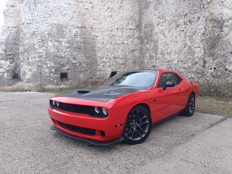 Compare Dodge Challenger Rt Scat Pack 6.4L LX70CUU Red