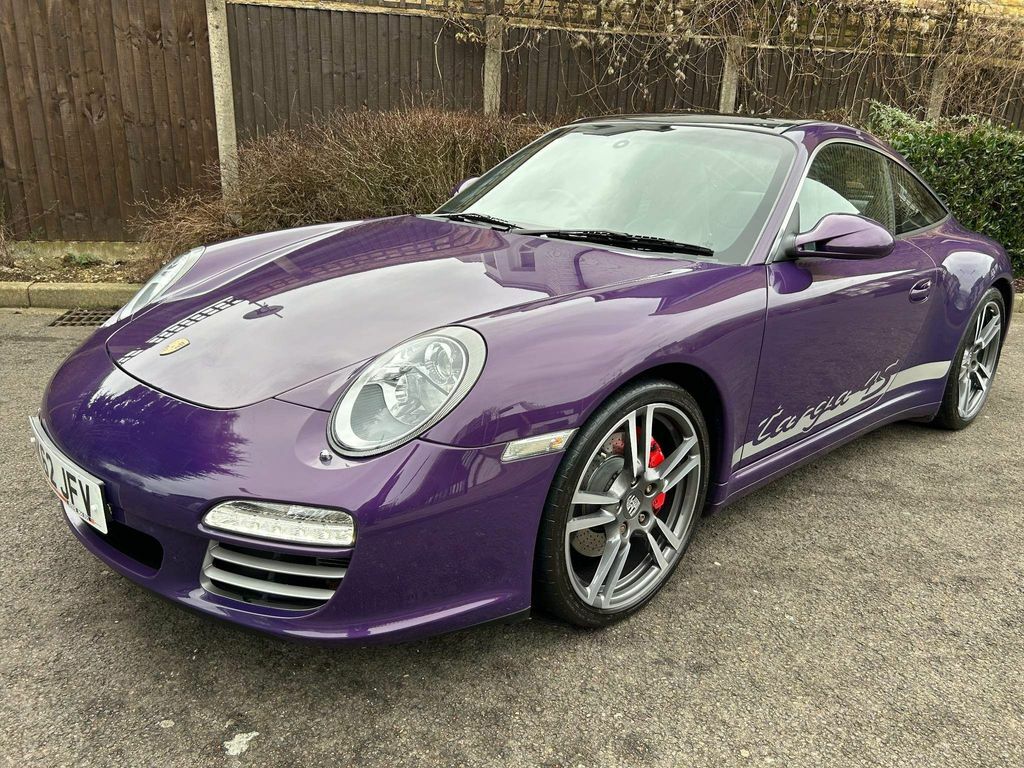 Compare Porsche 911 911 Targa 4S Pdk S-a MK62JFV Purple