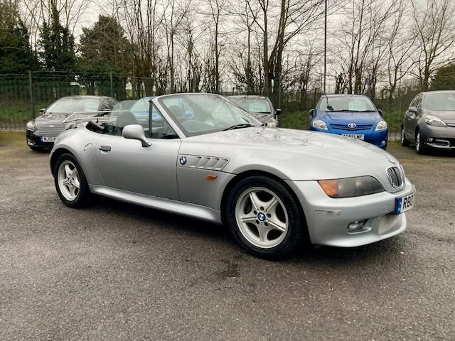 Compare BMW Z3 2.8 Z3 Roadster 190 Bhp A Collectors Car R807AWY Silver