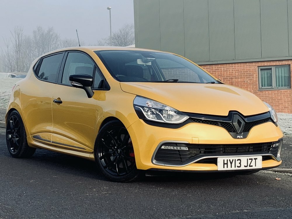 Compare Renault Clio 1.6 Tce Renaultsport Lux Hatchback Edc HY13JZT Yellow