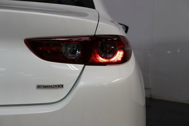 Compare Mazda 3 3 Se-l Lux Mhev BF71XWX White