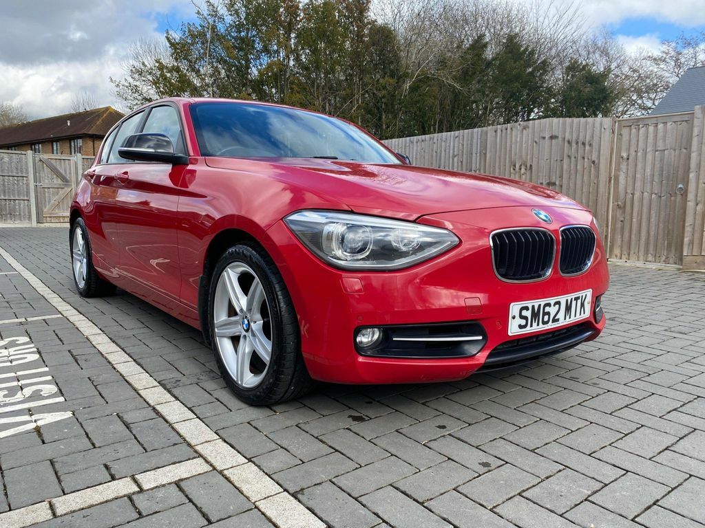 Compare BMW 1 Series 2.0 120D Sport Euro 5 Ss SM62MTK Red