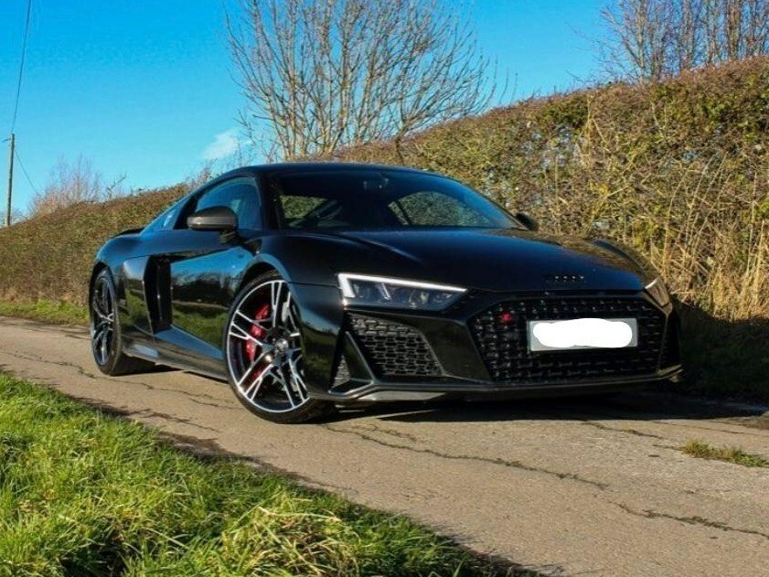 Compare Audi R8 5.2 Fsi V10 Quattro Performance Carbon Black Editi FR19ULK Black