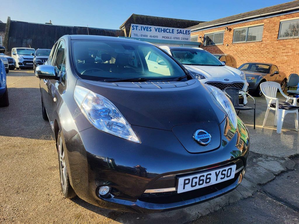 Compare Nissan Leaf 30Kwh Tekna PG66YSO Black
