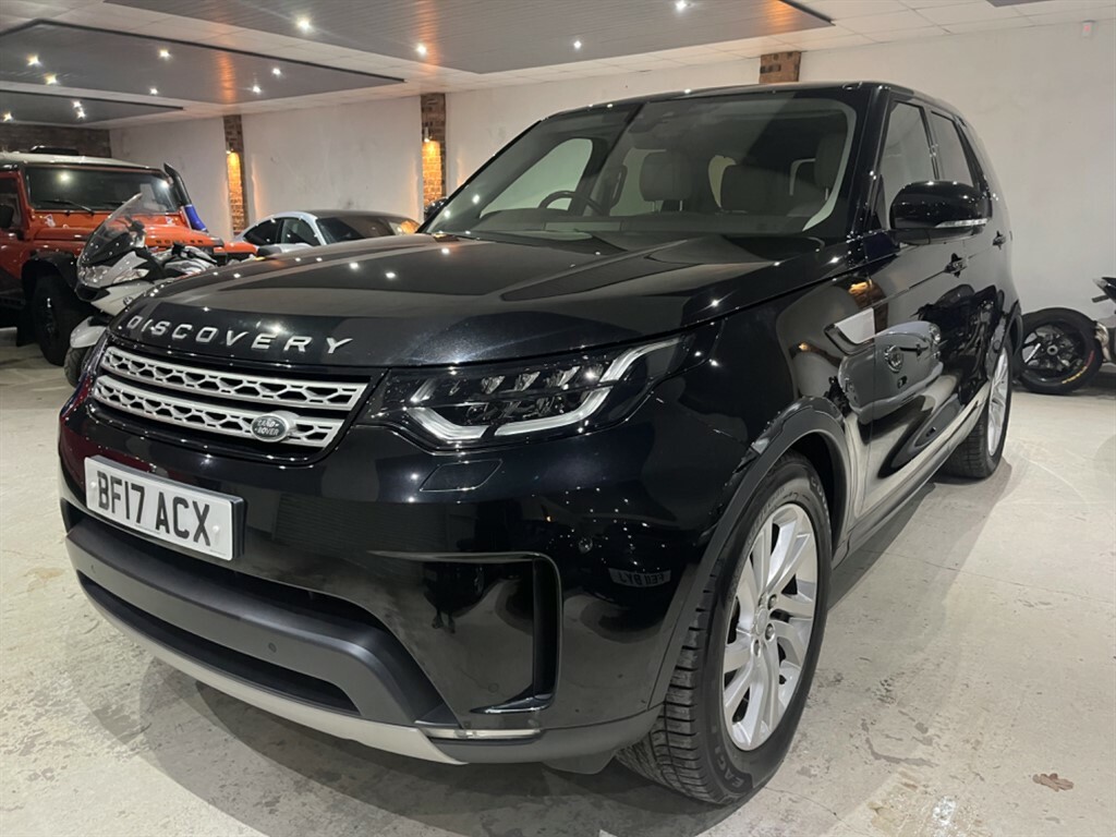 Compare Land Rover Discovery Sd4 Hse BF17ACX Black