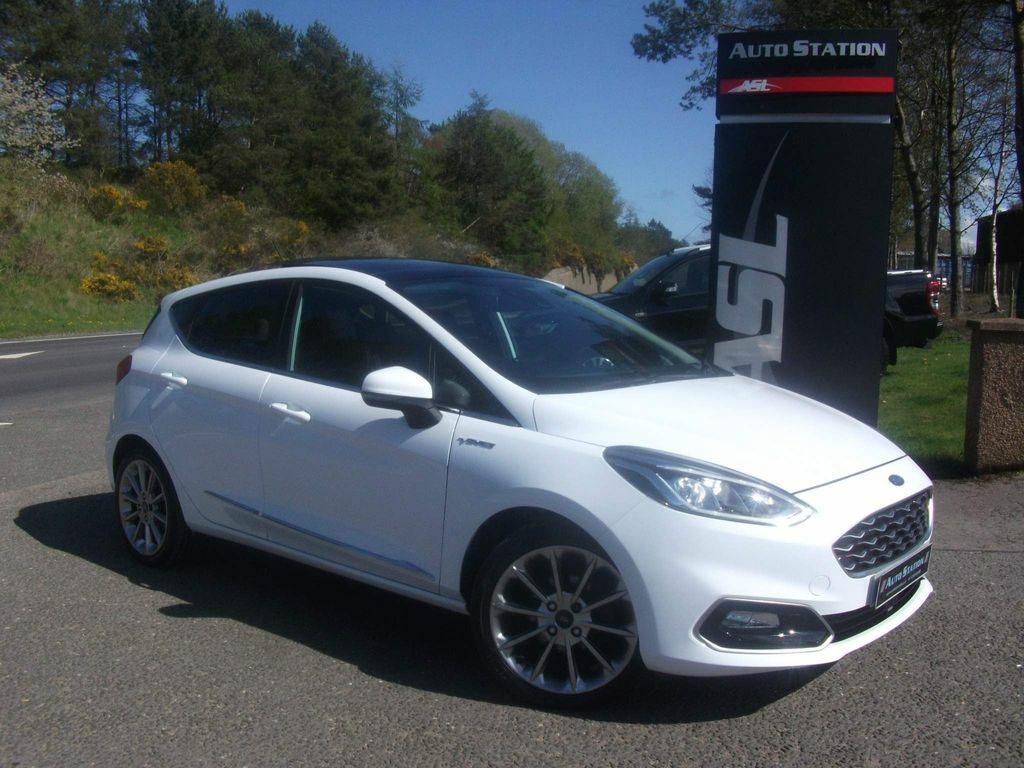 Compare Ford Fiesta 1.0T Ecoboost Vignale Euro 6 Ss SV18LTY White