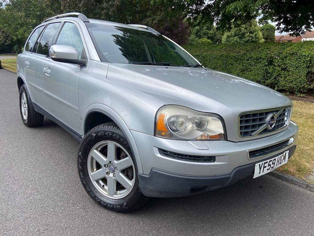 Compare Volvo XC90 2.4 D5 Active Suv Geartronic Awd 224 G YF59HGM Silver
