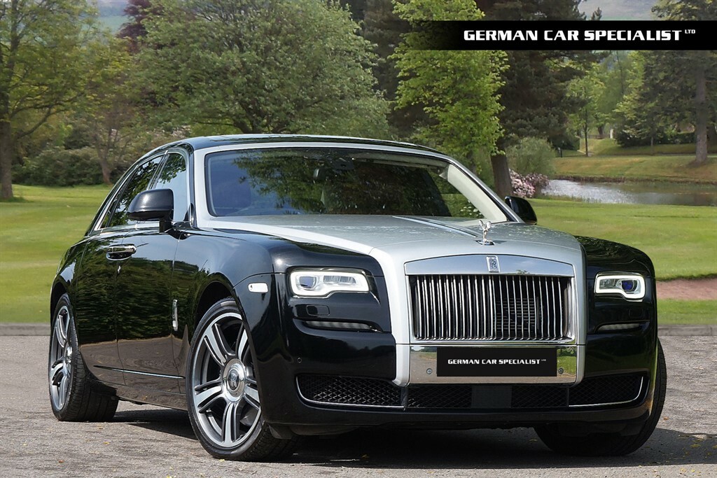 Compare Rolls-Royce Ghost 6.6L V12 Swb Rear Entertainment Pan Roof SJ16RGC Black