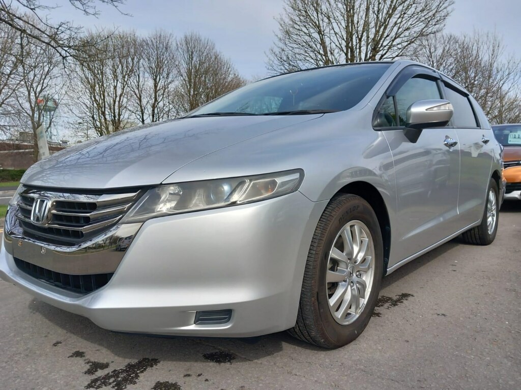 Compare Honda Odyssey 2.4 7 Seater - New Import - Luxury Mpv -  Silver
