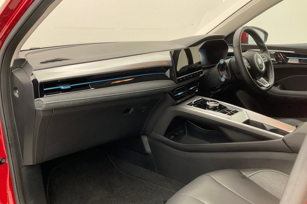 Used 2022 MG MG5 LM72ZYJ 115kW Trophy EV Long Range 61kWh 5dr Auto on ...