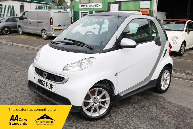 Smart Fortwo Coupe 1.0 Pure Mhd White #1