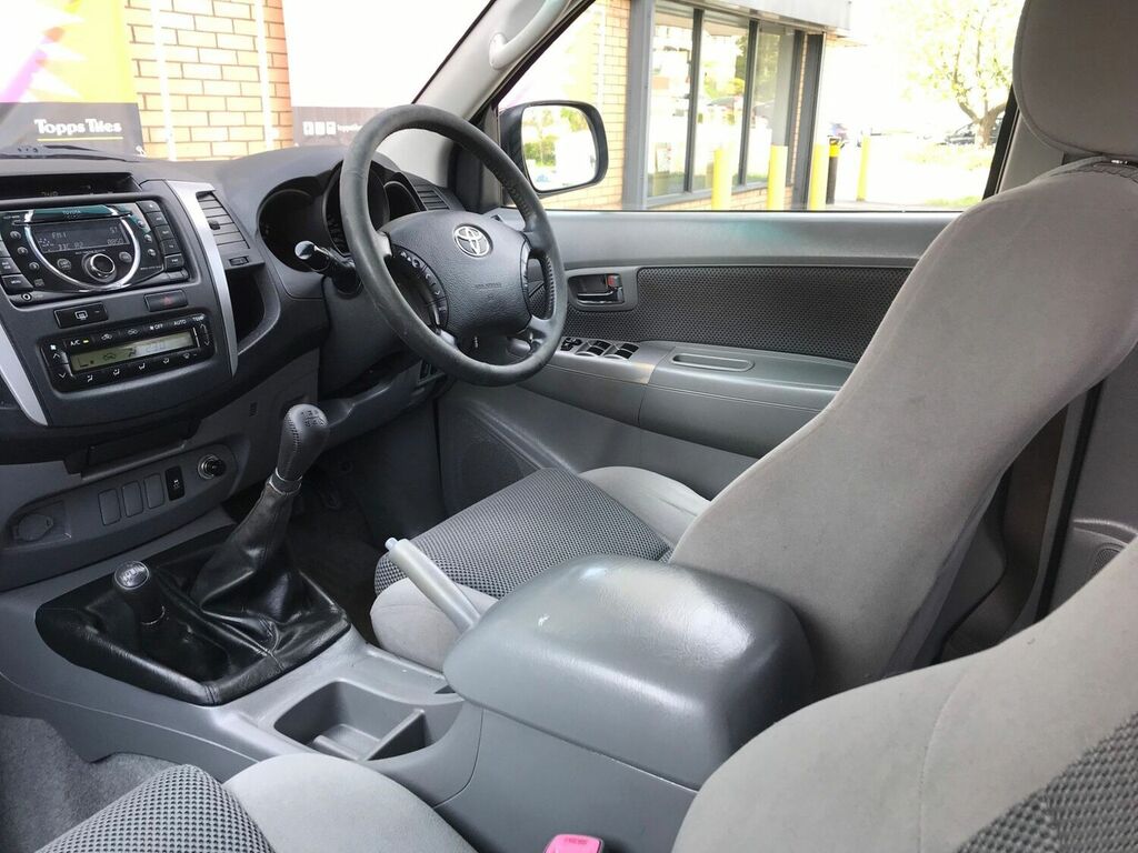 Used 2011 Toyota HILUX NU11ZTS Pickup 3.0 D4D Invincible Pickup Double