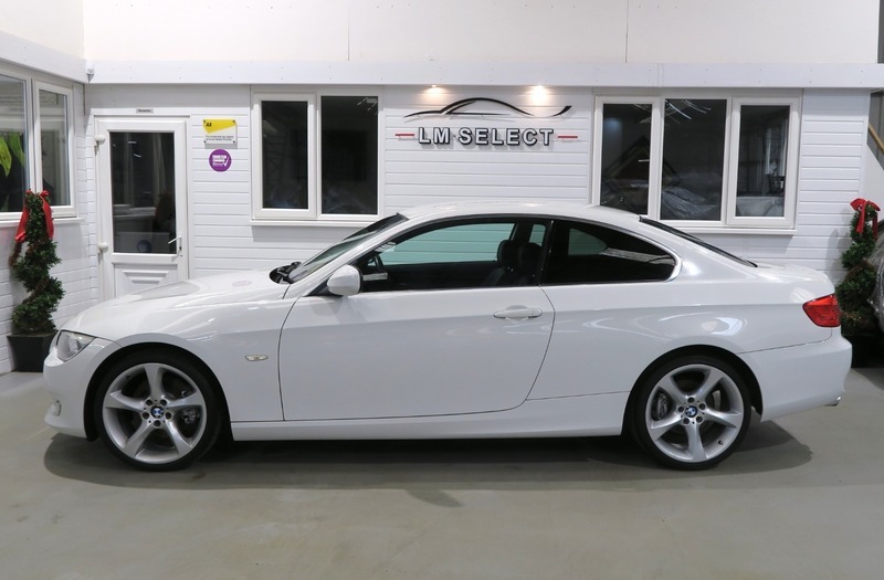 Compare BMW 3 Series 325I Se 215 YT62WHS White