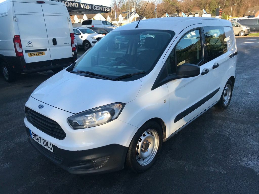 Compare Ford Transit Courier Courier 1.5 Tdci Base L1 H1 Ss SK67OWJ White