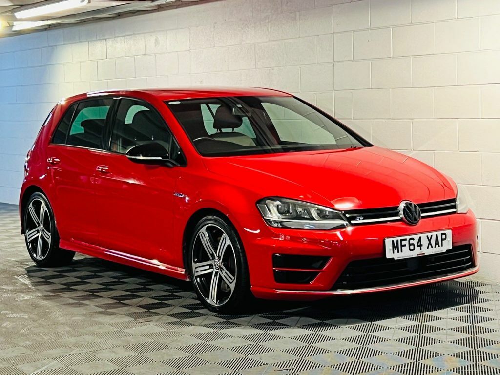 Compare Volkswagen Golf 2.0 Tsi Bluemotion Tech R 4Motion Euro 6 Ss MF64XAP Red