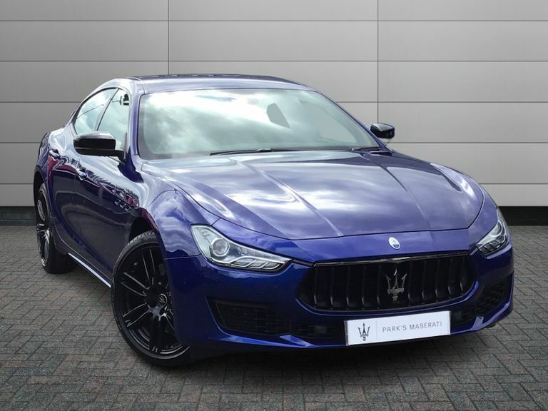 Compare Maserati Ghibli Hybrid Gt YC23EJU Blue