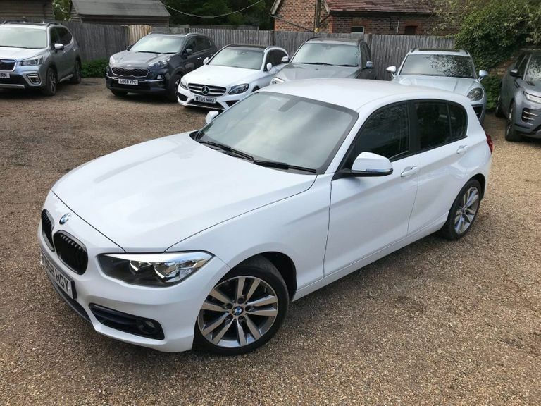 Compare BMW 1 Series 1.5 118I Sport 134 Bhp FD68HGY White