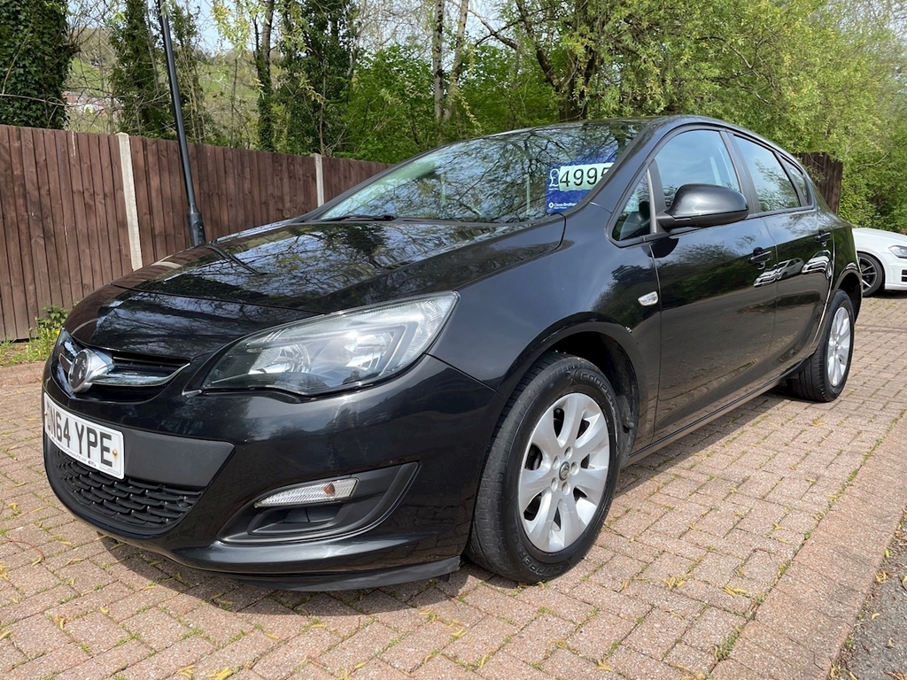 Compare Vauxhall Astra Design DN64YPE Black