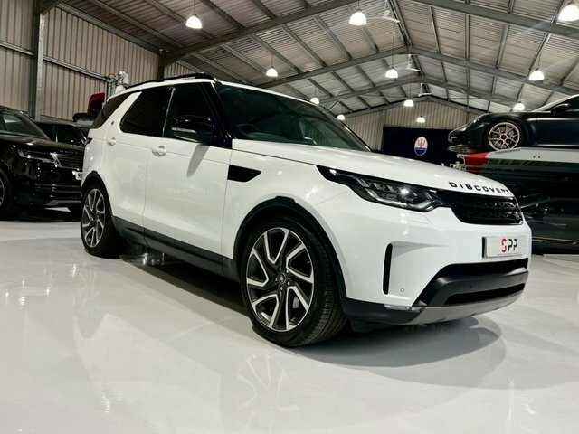 Compare Land Rover Discovery 3.0 Sdv6 Commercial Hse 302 Bhp BV19GFX White
