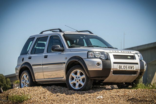 Compare Land Rover Freelander 2.0 Td4 Hse 110 Bhp Top Spec New Turbomots BL05KWS Silver