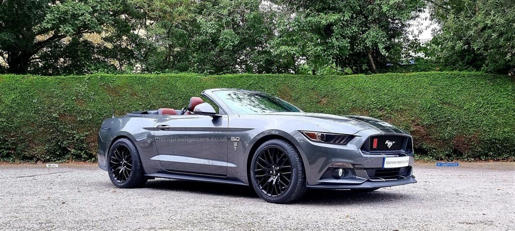 Compare Ford Mustang 5.0 V8 Gt Selshift N18SWN Grey