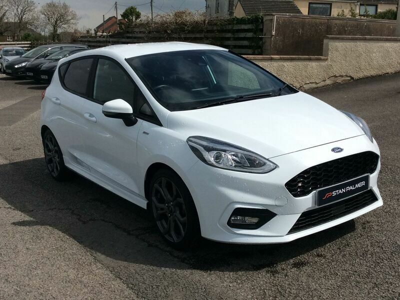 Compare Ford Fiesta 1.0 Ecoboost 95 St-line Edition WV70LPP White
