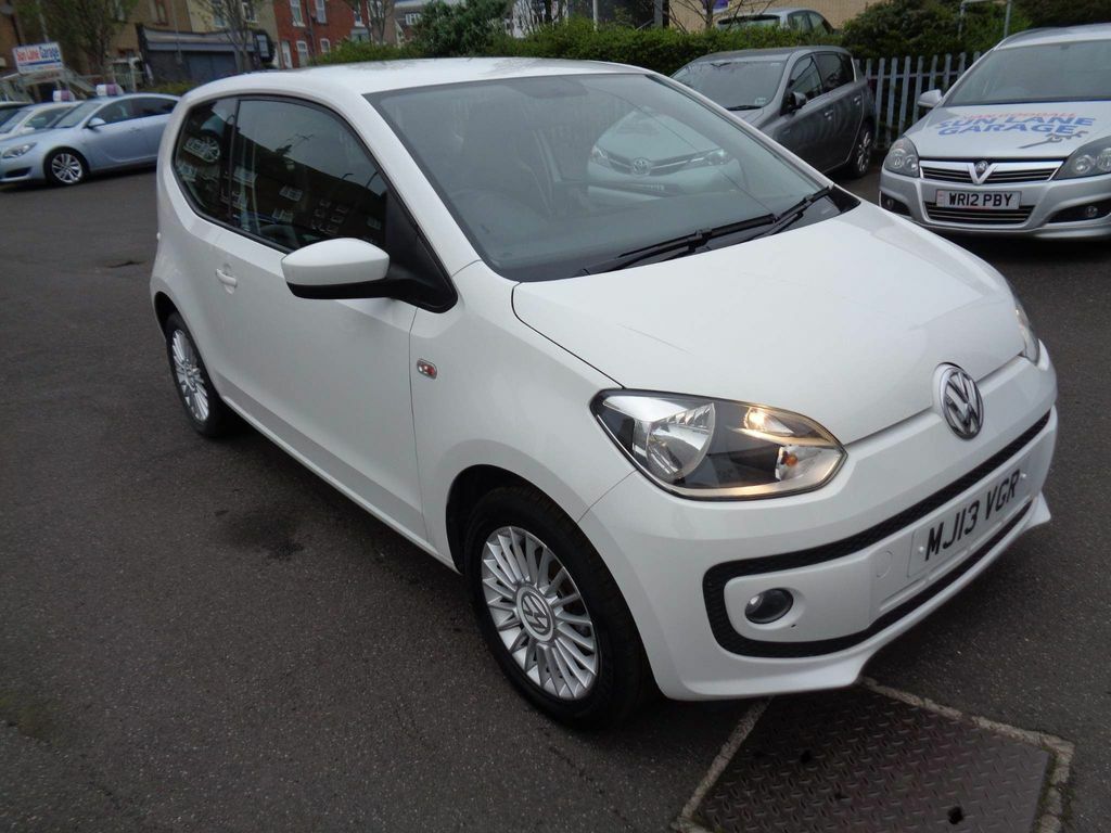 Compare Volkswagen Up 1.0 High Up Euro 5 MJ13VGR White