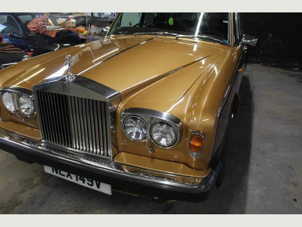 Compare Rolls-Royce Silver Shadow Others NLX149V Gold