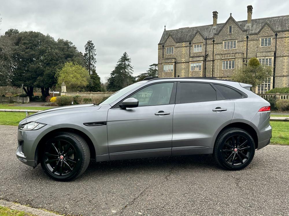 Compare Jaguar F-Pace F-pace Chequered Flag Awd D YN20XEM Grey